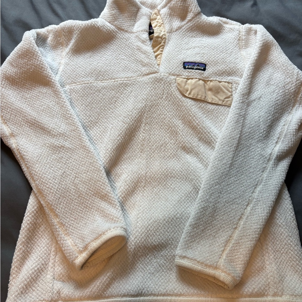 Patagonia Cream Sherpa Fleece Pullover with Logo